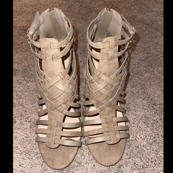 JustFab Heels - Picture 2 of 5